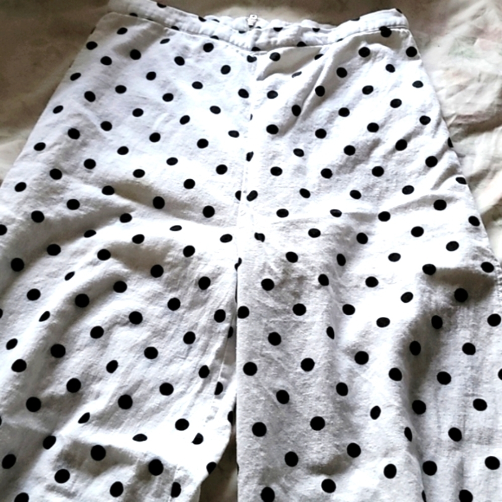 Black and white high waisted pants